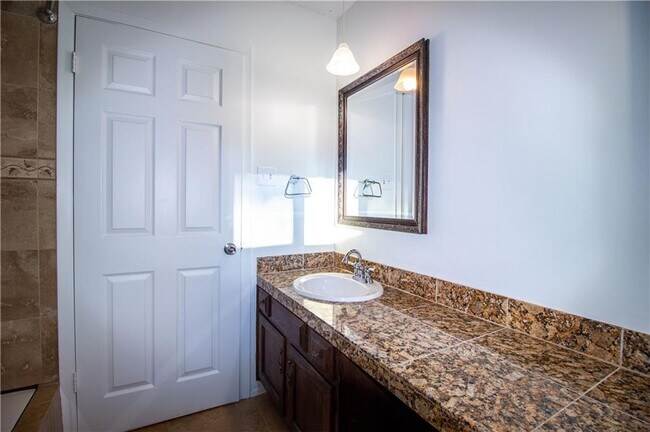 Building Photo - 8211 Pilgrims Pl