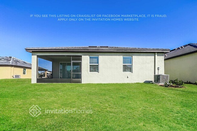 Building Photo - 14113 17 Ct E