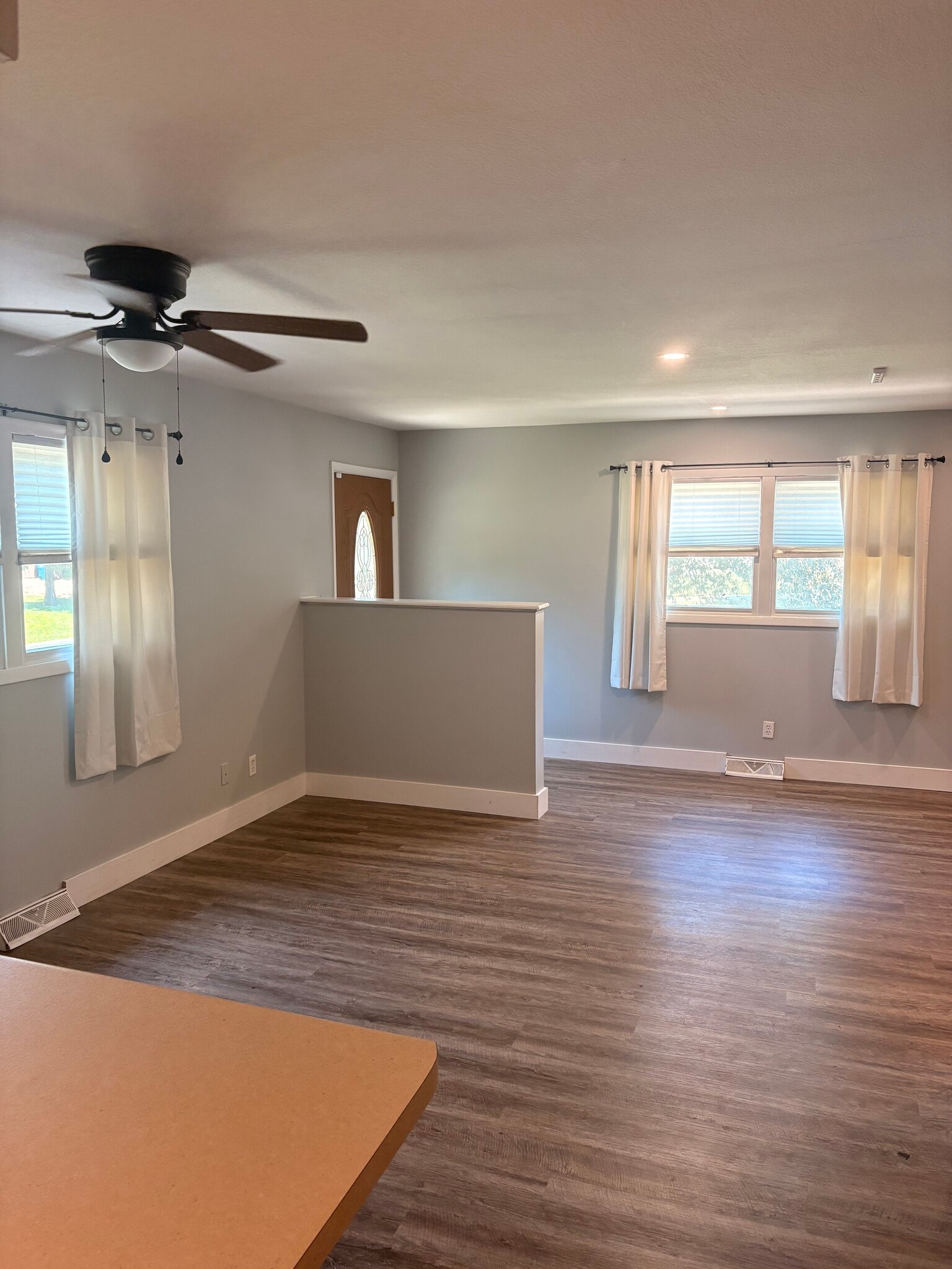 Building Photo - 501 Woodbine Dr