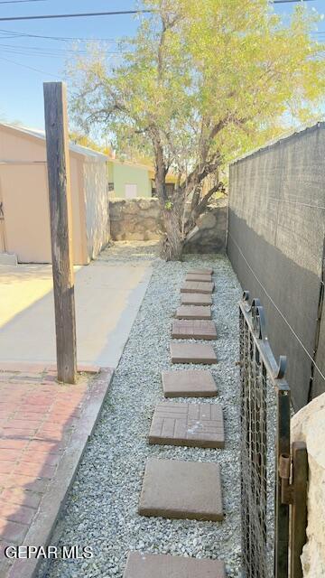 Building Photo - 8804 Kenneth St