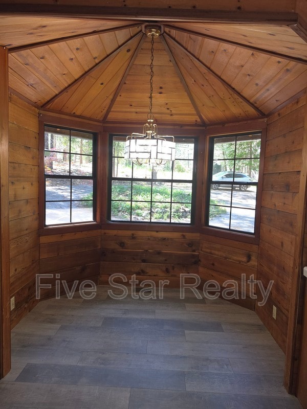 Building Photo - 14975 Chattering Pines Rd