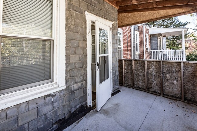 Building Photo - Updated 3 bedroom home in the City with re...