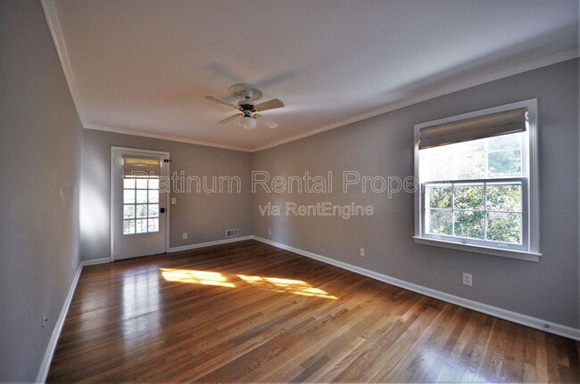 Building Photo - 5614 Chamblee Dunwoody Rd