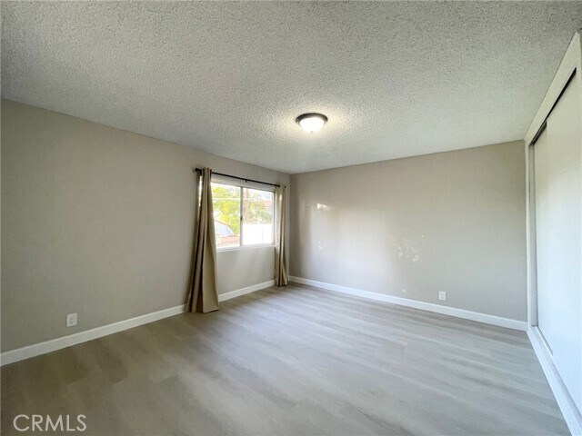 Building Photo - 448 N Terry Way