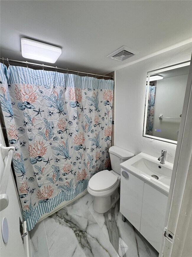 Building Photo - 15669 SW 73rd Cir Terrace