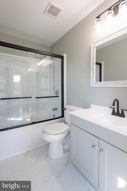 Building Photo - 15014 Courtland Pl