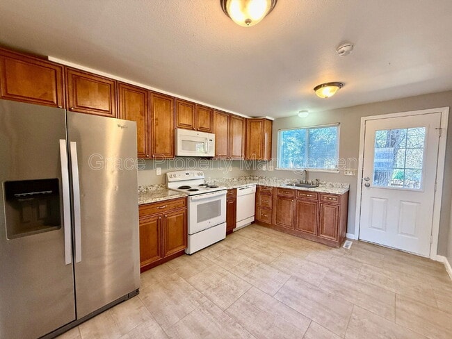 Building Photo - 7899 York St