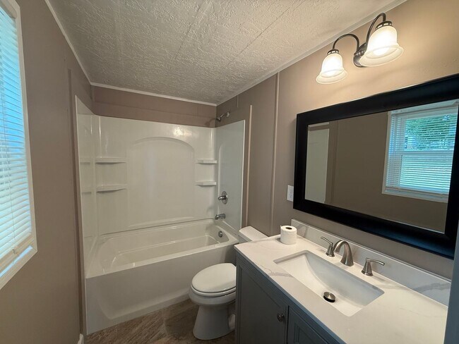 Building Photo - 1509 NC-801