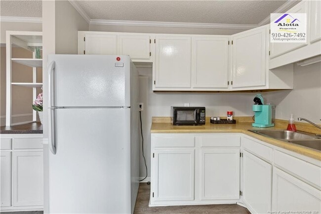 Building Photo - 130 Girard Ave