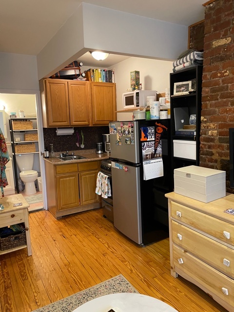 Interior Photo - 203 Chrystie Street