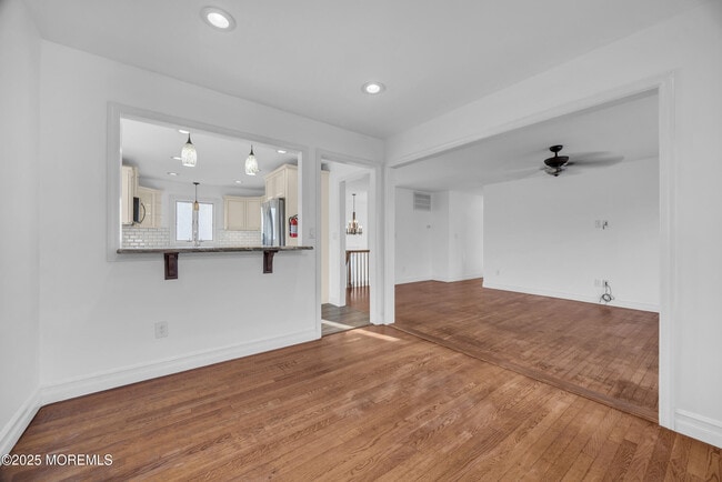 Building Photo - 107 Old Bridge Dr