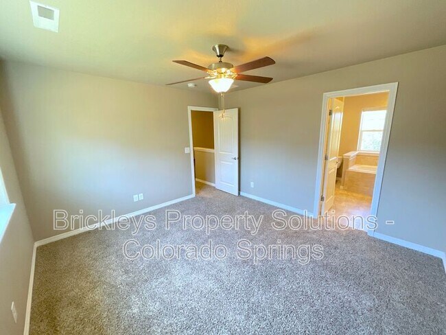 Building Photo - 6523 Lamine Dr