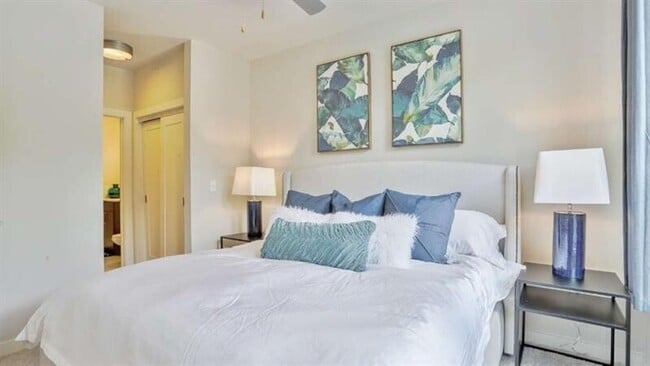 Building Photo - 299 North Highland Avenue Northeast