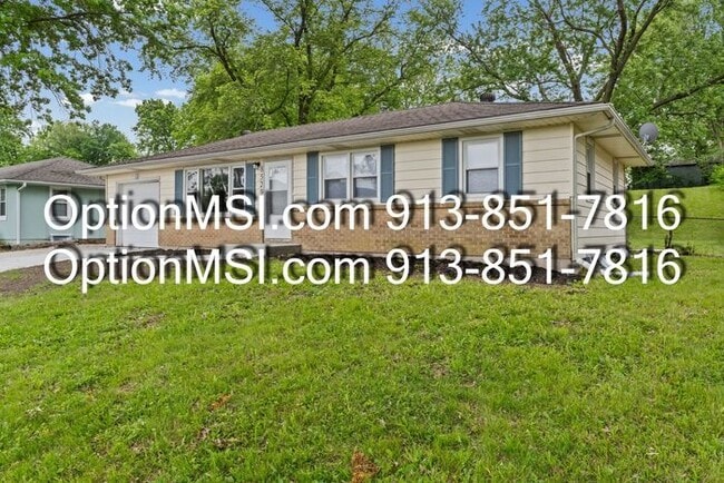 Building Photo - Welcome home to this beautifully updated 3-bedroom home in Kansas City, KS!