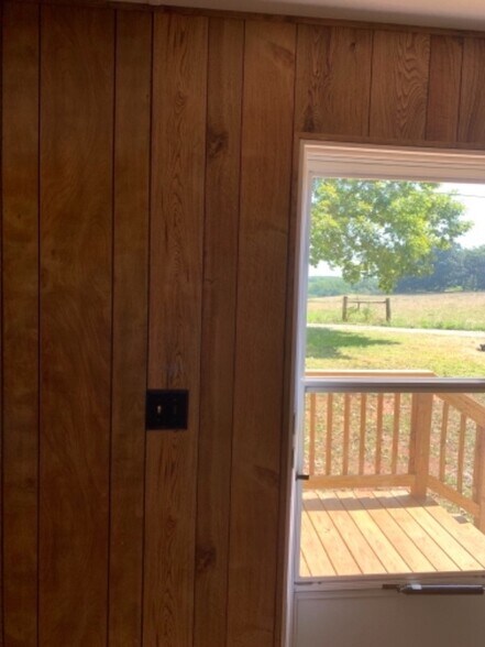 Building Photo - 299 Canal Trce