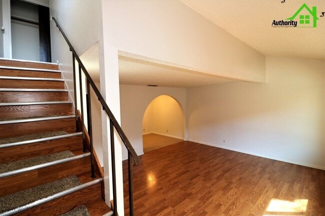 Building Photo - 915 West St