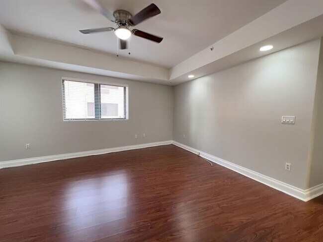 Building Photo - 4241 N Ocean Blvd