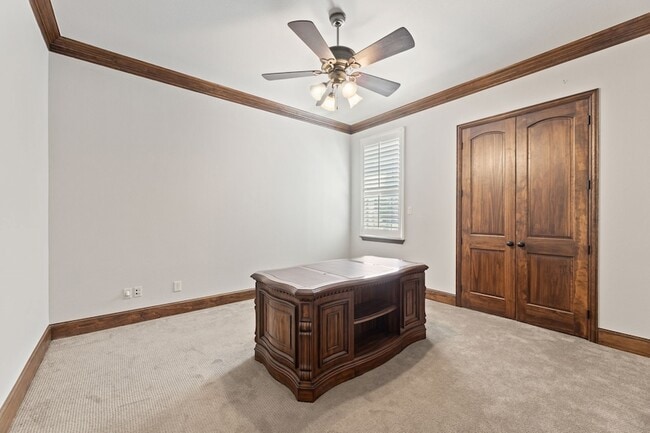 Building Photo - 981 Deer Run Ln