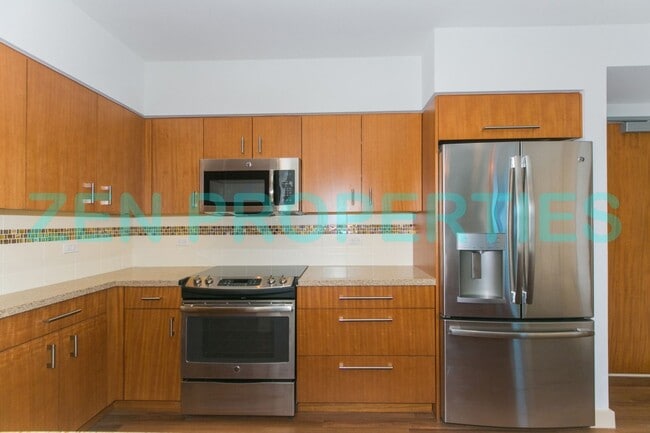 Building Photo - 1 bdrm/1 bath with 1 parking at Keauhou Pl...