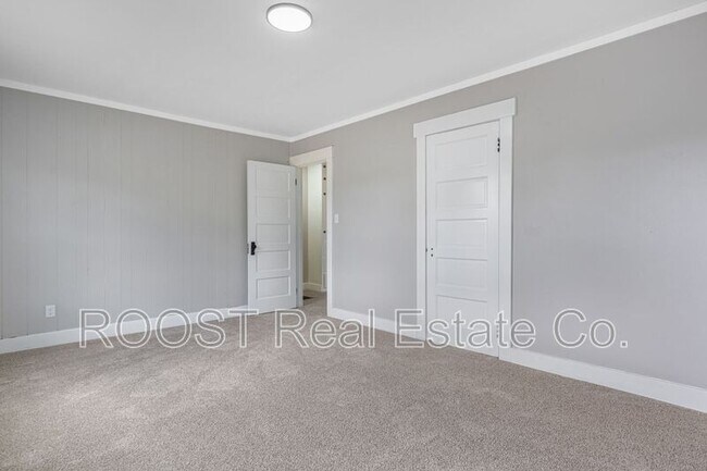 Building Photo - 2445 Infirmary Rd