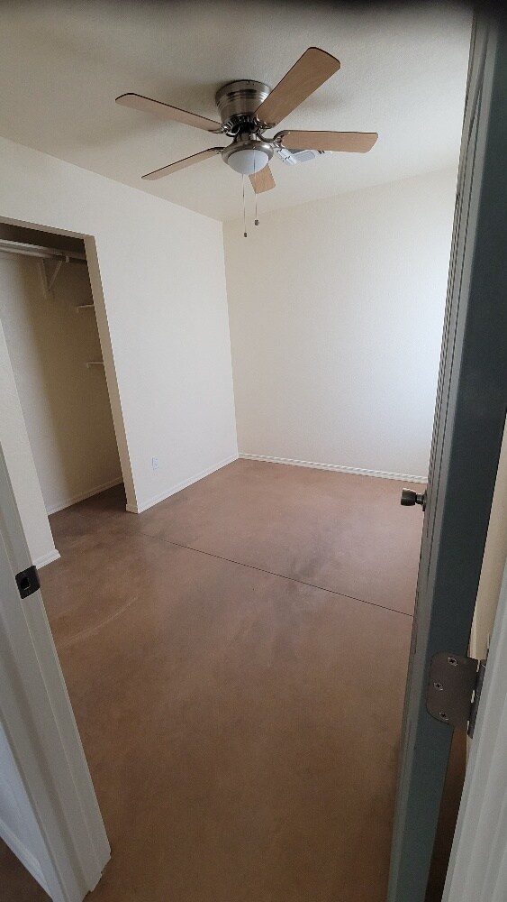 Building Photo - 1490 Tonto Dr