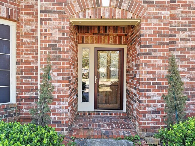 Building Photo - 3527 Hera Dr
