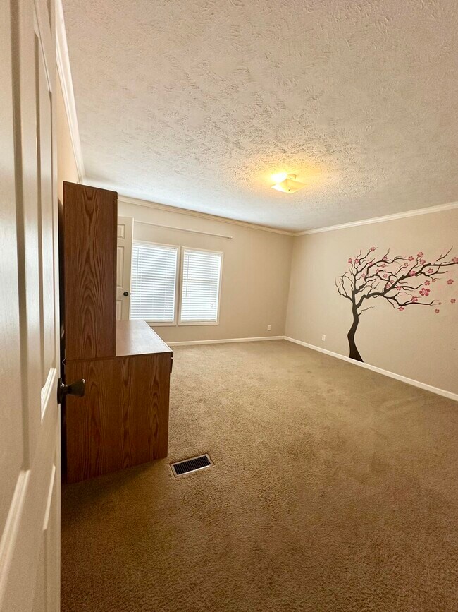 Building Photo - 3011 Ryans Creek Rd