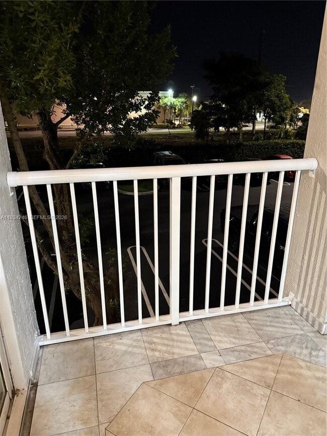 Building Photo - 2135 Shoma Dr