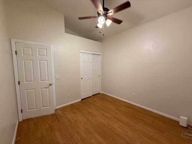 Building Photo - Gated Northshore Community Single Story Three Bedroom plus Den