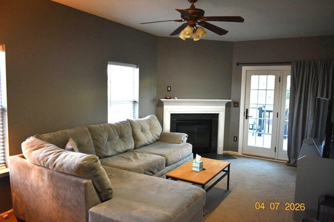 Building Photo - 1244 Rosemont Terrace