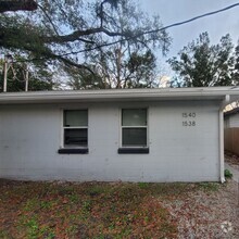 Building Photo - Logan St Duplex