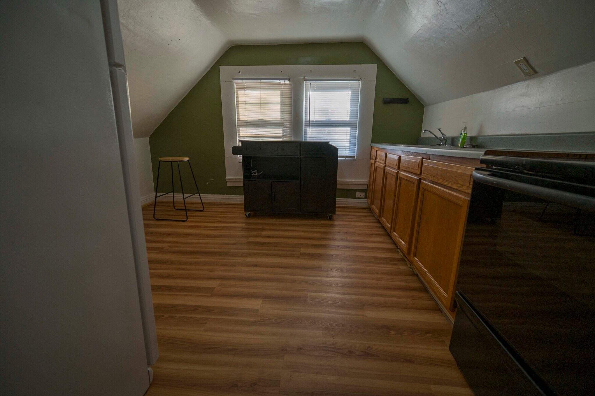 Kitchen - 319 N Sycamore St