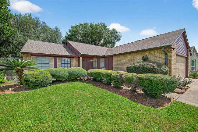 Primary Photo - 15638 Empanada Dr