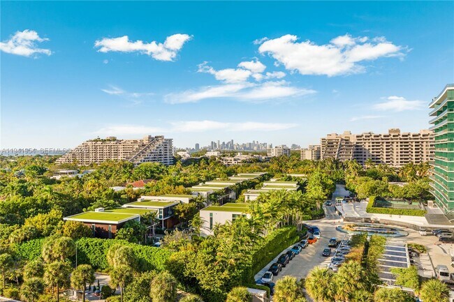 Building Photo - 430 Grand Bay Dr