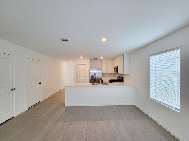 Building Photo - 25588 Rose Creek Dr