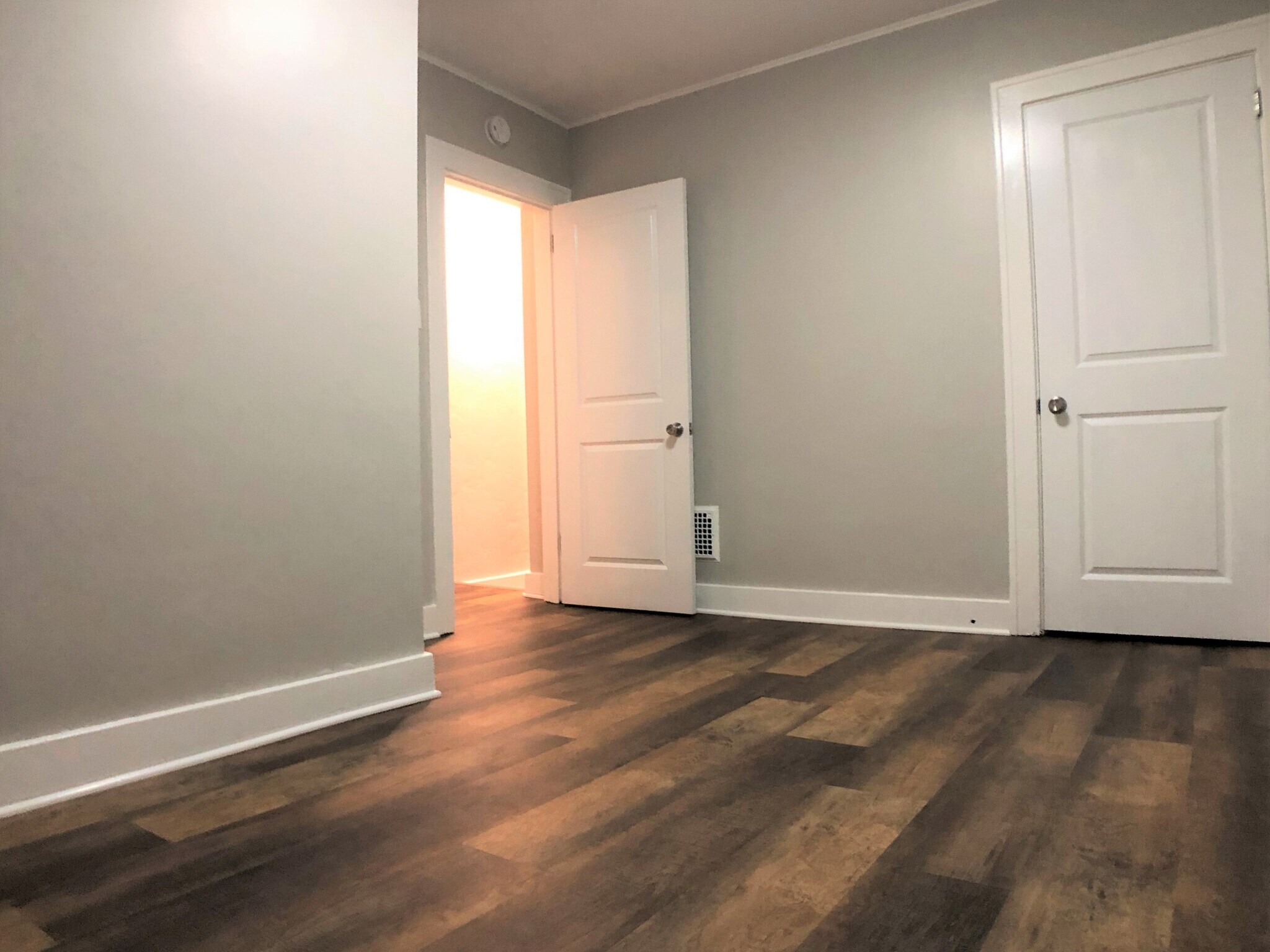 Bedroom 2 - 5346 Hillcrest St