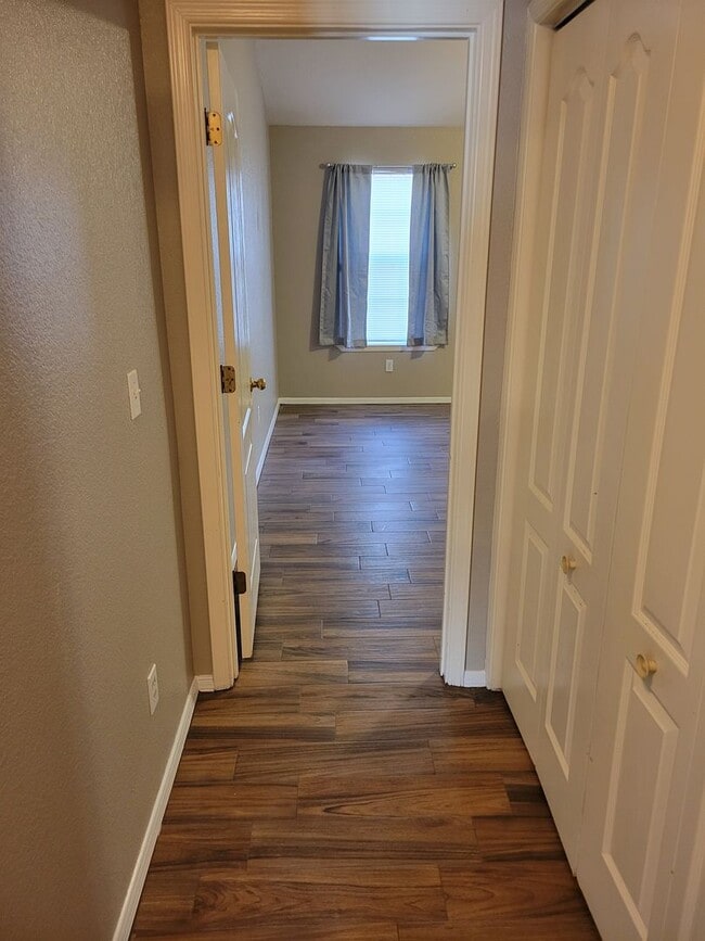 Building Photo - Beautiful 3 bedroom/2 Bath Home!