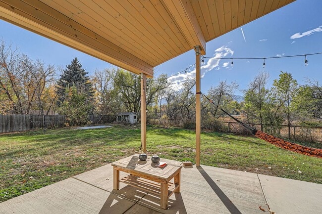 Building Photo - Newly renovated home in Central Boulder wi...