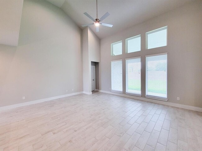 Building Photo - 23622 Iris Field Ct
