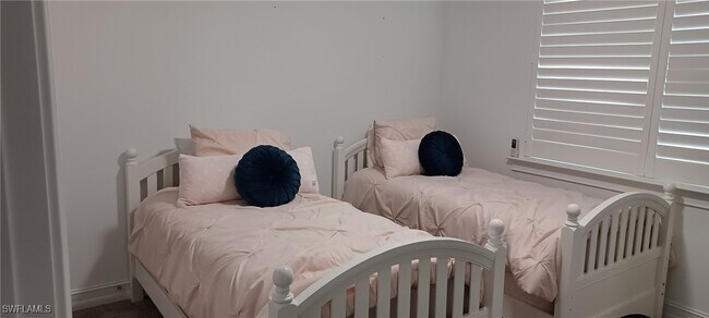 Building Photo - 16520 Seagate Pl