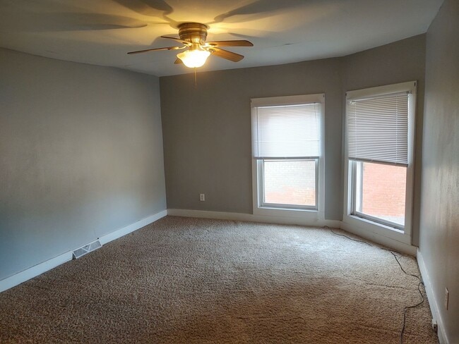 Building Photo - SW 619/621 23rd St