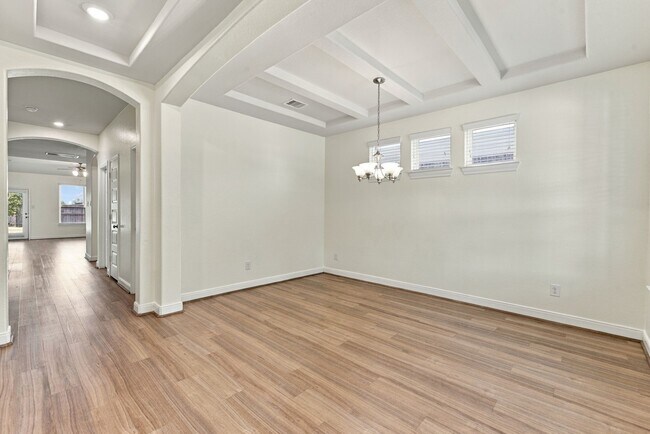 Building Photo - 24250 Prairie Glen Ln