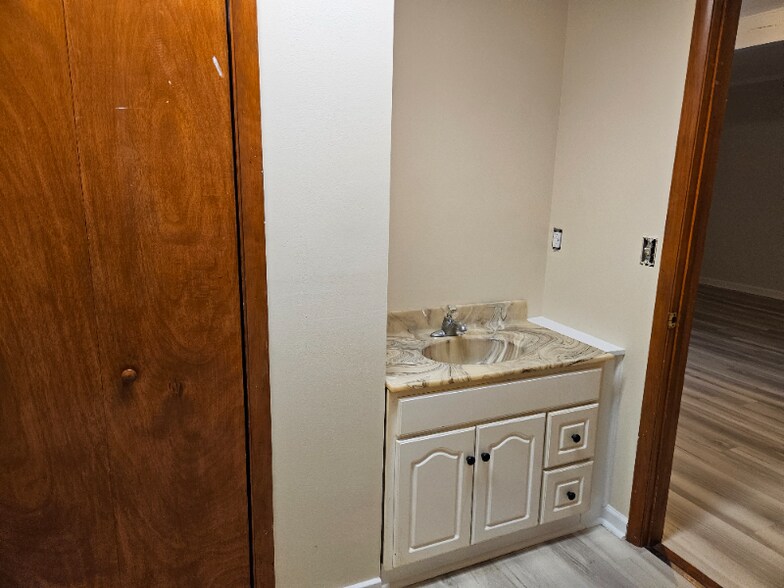 Building Photo - 3624 Rte 67