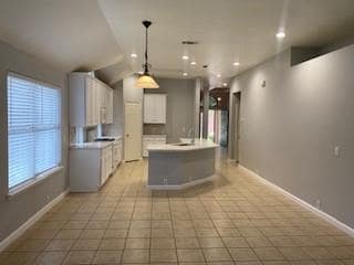 Building Photo - 4000 Double Oak Dr