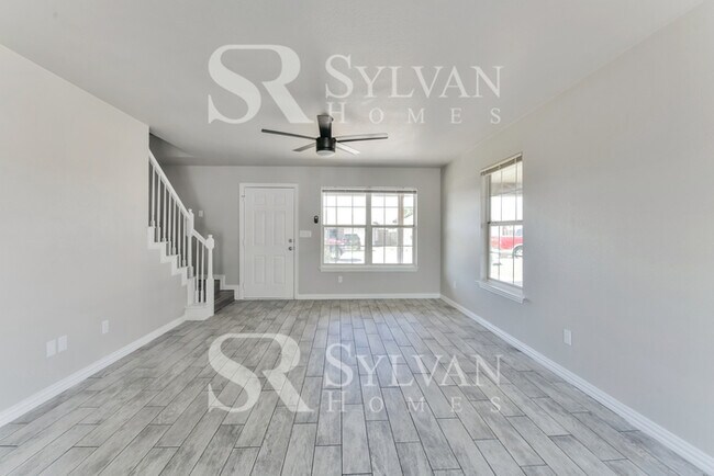 Building Photo - Come and live the good life in this beautiful 4 bedroom, 2 bathroom home