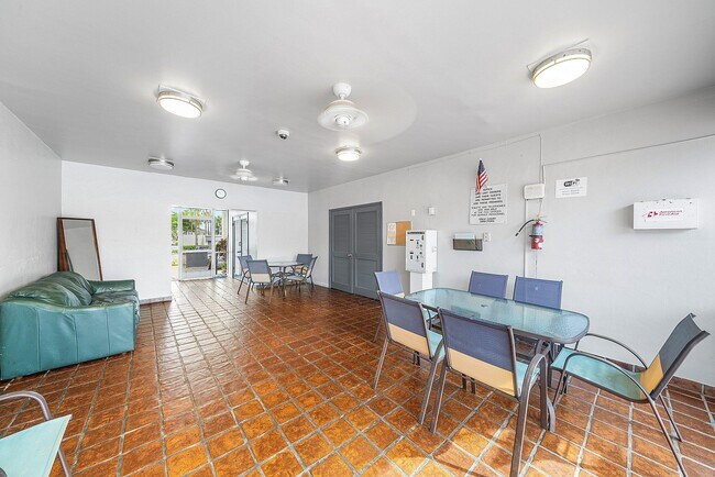 Building Photo - 4381 Trevi Ct