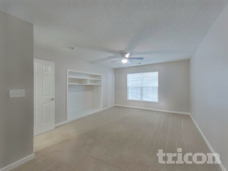 Building Photo - 3023 Willamette Valley Dr