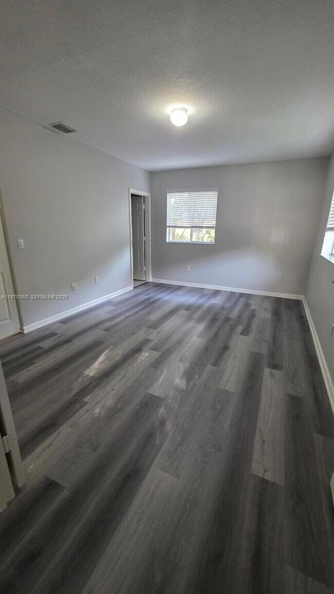 Building Photo - 2748 SW 83rd Ave