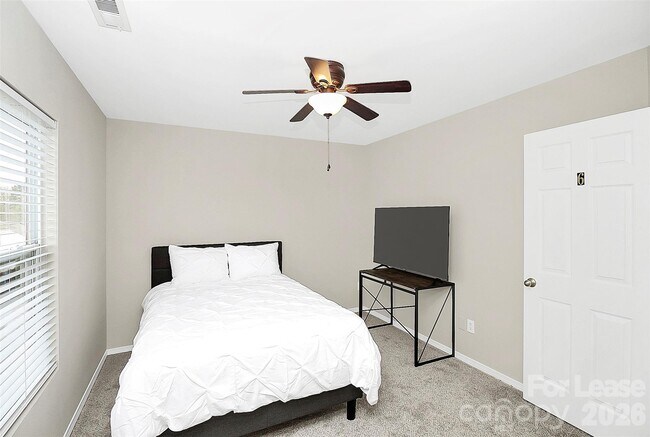 Building Photo - 1711 Rustic Arch Way