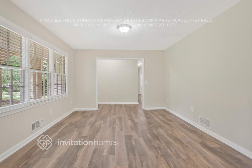 Building Photo - 2907 Barcelona Way